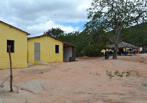 MPF vistoria escola improvisada por indígenas Koiupanká