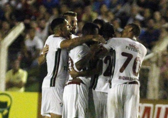 Fluminense leva susto, mas vence o Sinop e avança na Copa do Brasil