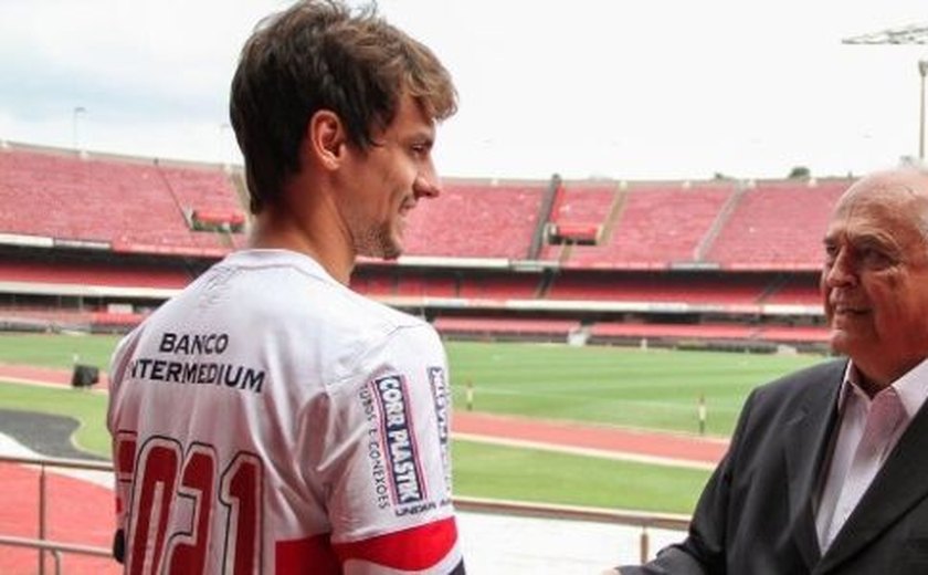 São Paulo anuncia renovação de contrato com Rodrigo Caio até 2021