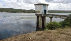 Casal realiza manutenção emergencial em bombas da Bacia Leiteira