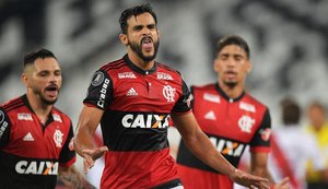 Flamengo cede empate ao River Plate em estádio vazio