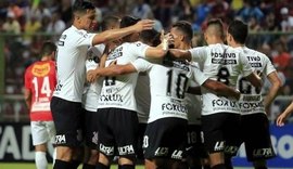 Corinthians goleia por 7 a 2 com 3 de Jádson e avança na Libertadores