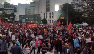 Centrais sindicais e movimentos protestam contra reformas do Governo Temer