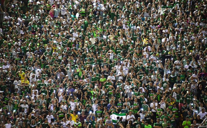 Chapecoense segura o San Lorenzo e chega à final histórica