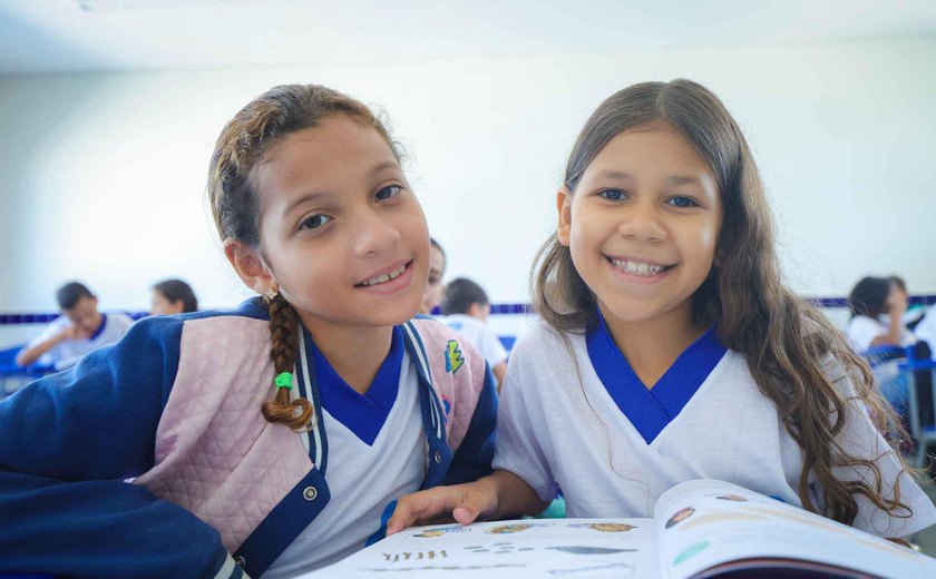 Alagoas atinge a marca histórica de 64% de crianças alfabetizadas e ultrapassa a meta para 2026