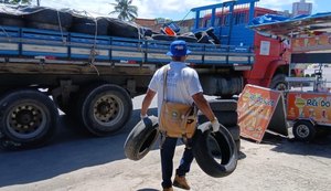 Mutirão da Prefeitura de Maceió recolhe pneus em terrenos baldios, borracharias e ferros-velhos
