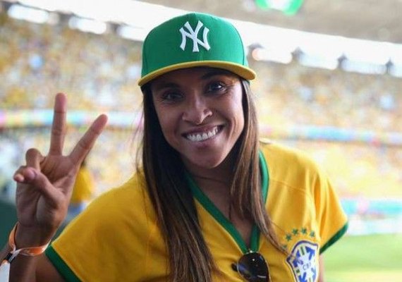 Rainha Marta será homenageada por contribuição ao futebol