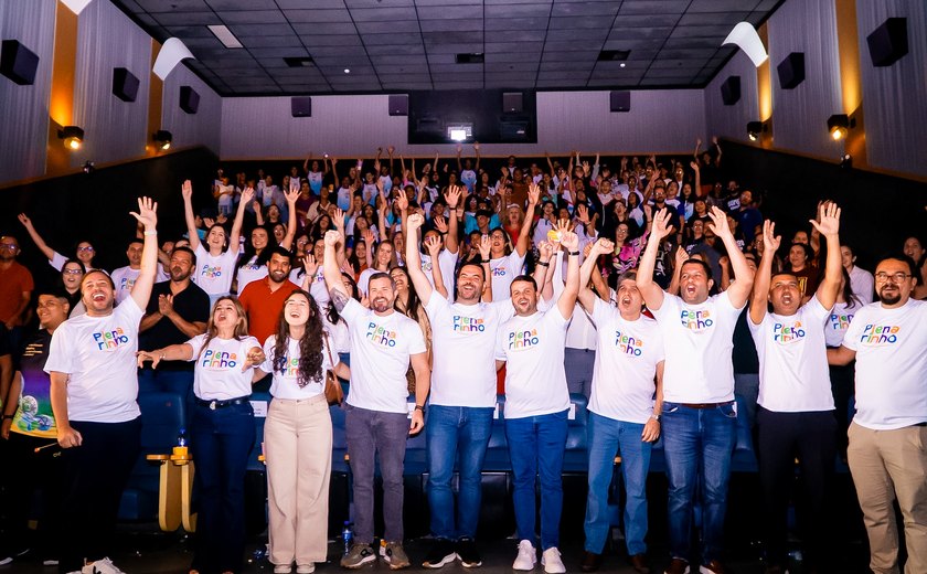 Vereadores participam do lançamento do Plenarinho com presença de 150 estudantes