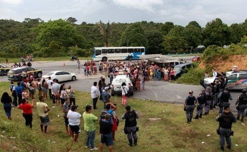 Polícia identifica 36 mortos em massacre em presídio de Manaus