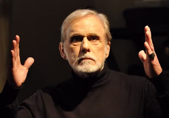 Velório de Francisco Cuoco é aberto aos fãs nesta sexta, 20