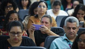 Seduc discute combate à violência contra crianças e adolescentes com formação na rede estadual