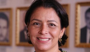 Trade Turístico da praia do Francês aposta na permanência de Claudia Pessoa à frente da Secretaria de Turismo