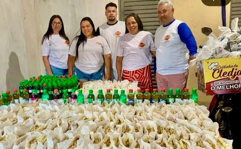 Casal de empreendedores de Arapiraca leva alegria a crianças no Vale do Perucaba