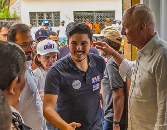 Quebrangulo vive domingo de intensa movimentação política com presença de filho de Arthur Lira