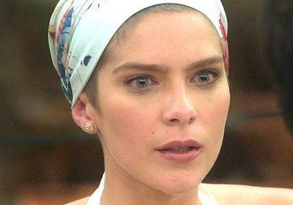 Novela 'A Lei do Amor': Letícia descobre que é filha de Pedro e fica cega de raiva
