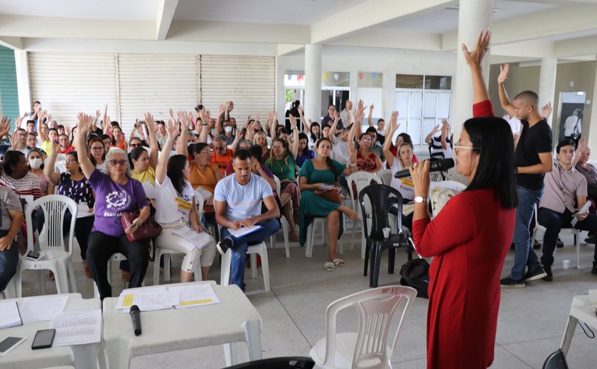 Técnicos da Ufal deliberam por assinatura de acordo com o governo federal