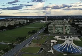 Governo define horário de expediente em jogos do Brasil na Copa