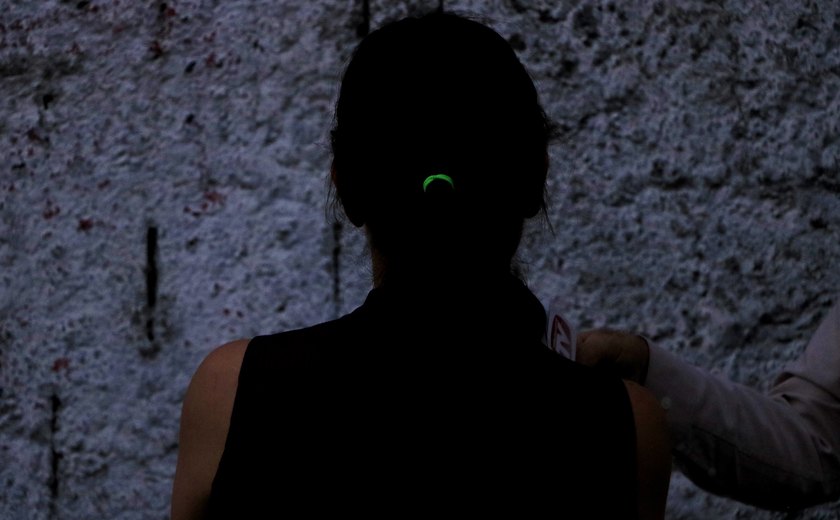 Professor preso por estupro mantinha conversas com adolescente autista por aplicativos de mensagens