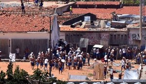 Após rebelião presídio de Alcaçuz tem primeiro dia de visita de familiares