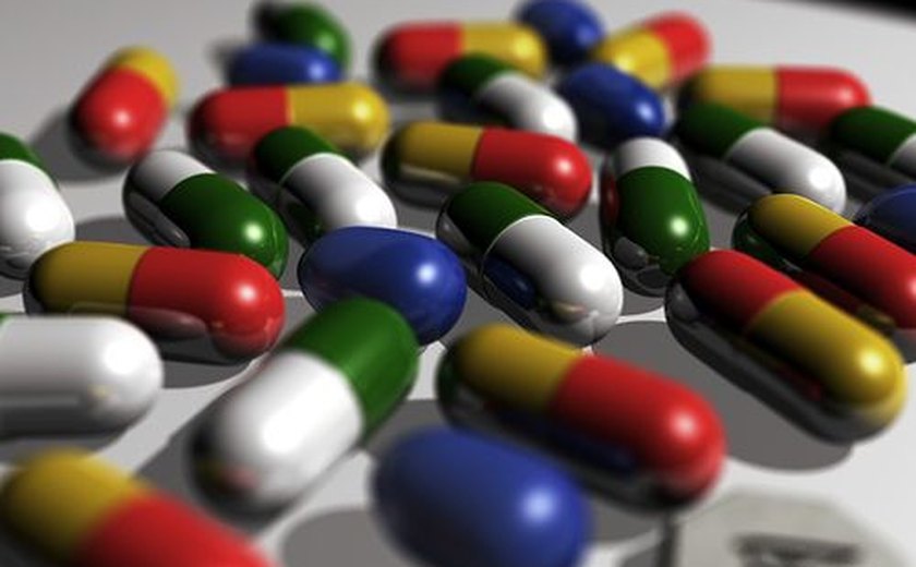 Medicamentos genéricos tem tratamento eficaz, garante CRF-AL