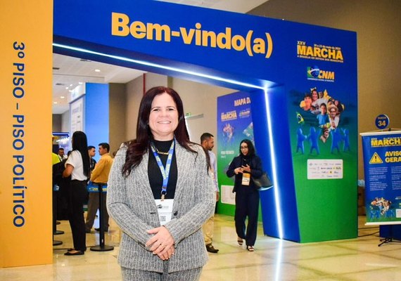 Prefeita Lívia Carla participa da Marcha dos Prefeitos em Brasília e reafirma compromisso com o desenvolvimento de Barra de Santo Antônio
