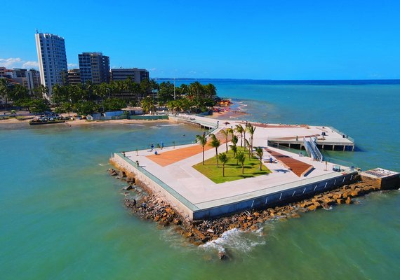 Governo de Alagoas regulamenta uso do Marco dos Corais