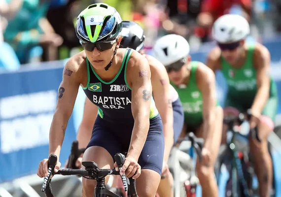 Triatleta Luisa Baptista permanece em estado grave após acidente