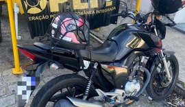 Oplit prende acusado e recupera, na Ponta Verde, moto roubada no Jacintinho