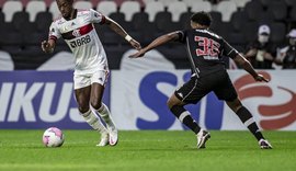 Flamengo vence de virada em São Januário e aumenta crise no Vasco