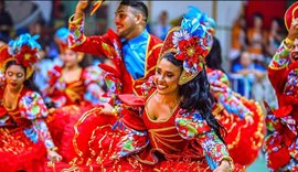 Quadrilhas juninas de Alagoas e Pernambuco homenageiam o Baile da Chita em apresentações pelo Nordeste