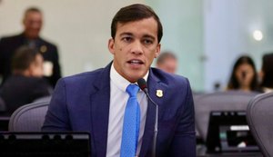 Projeto prevê isenção de taxa na emissão de 2ª via de RG para idosos e pessoas carentes