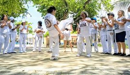 Projeto Ginga Violeta reúne profissionais de capoeira e comunidade para celebrar formação de capoeira inclusiva voltada à pessoa idosa