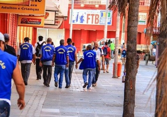 Secretaria Municipal faz reordenamento do espaço público no Centro de Maceió