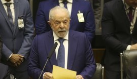 Em seu primeiro dia como presidente, Lula assina 52 decretos e 4 MPs