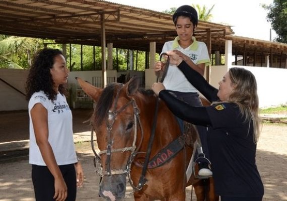 Estado garante serviço de equoterapia para mais de 800 alagoanos