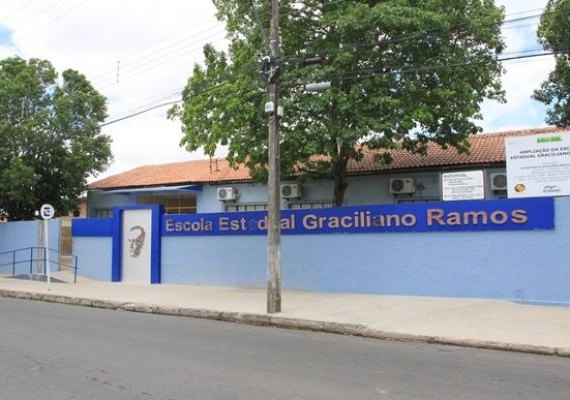 Escola Graciliano Ramos oferta Ensino Médio Profissionalizante para Palmeira