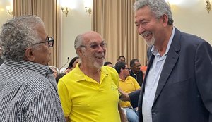 Incentivo à cadeia produtiva de mel e própolis vermelha de Alagoas é garantido pelo deputado Paulão