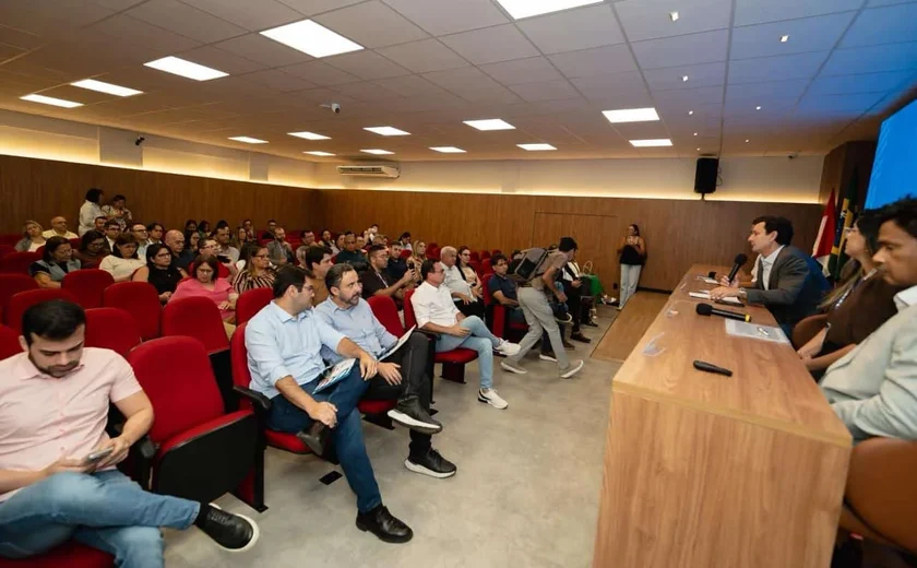 AMA reúne municípios para apresentação do Programa Pós-Medida