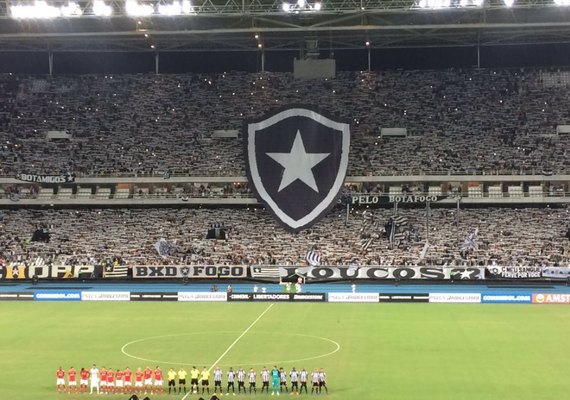 Botafogo vence estreia contra o Estudiantes na fase de grupos
