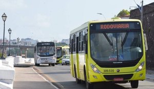 Rodoviários realizam ato no centro de São Luís do Maranhão com apoio de vários movimentos
