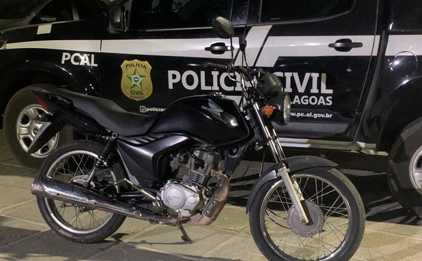 PC prende em flagrante receptador de moto roubada em Luziápolis
