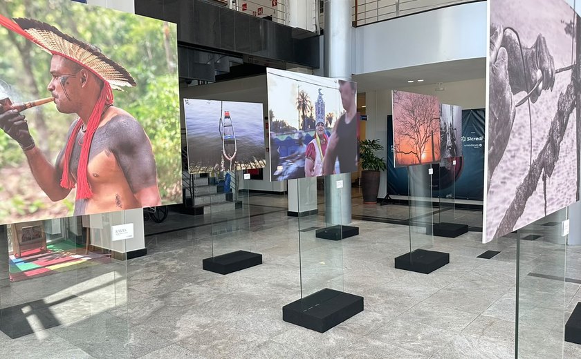 Está aberta ao público a exposição fotográfica “O que os olhos veem, o coração sente”