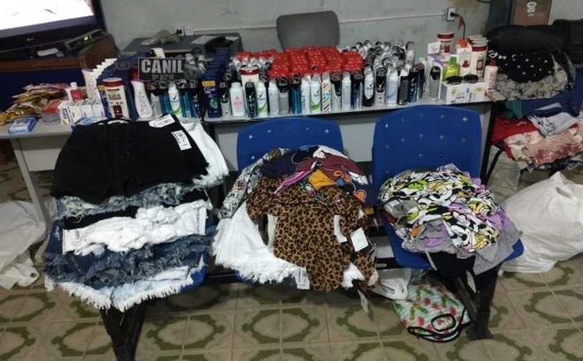 Cinco pessoas são presas com R$ 15 mil em produtos após supostos furtos em Arapiraca