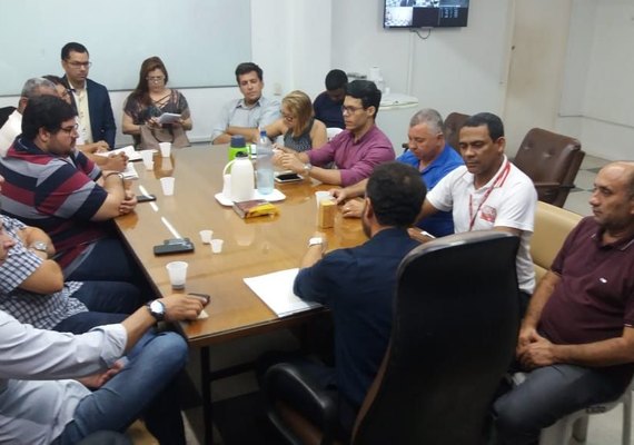 Prefeitura de Maceió rejeita proposta de reajuste e greve geral deve ser decretada