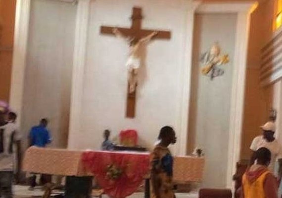 Novo ataque a igreja católica na Nigéria deixa 3 mortos