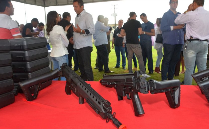Governo investe em armas, munição e veículos para fortalecer a segurança nos presídios