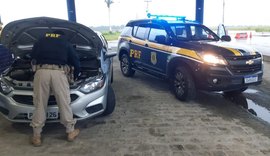 PRF em Alagoas recupera carro roubado e prende motorista por crime de receptação