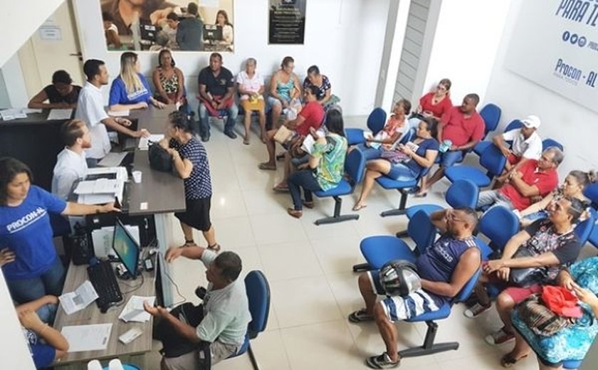 Procon de Alagoas facilita conciliação entre consumidor e planos de saúde