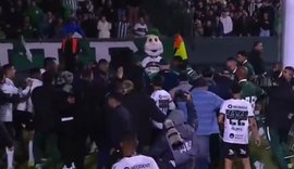 Árbitro justifica expulsões por socos e pontapés após confusão entre Coritiba e Goiás
