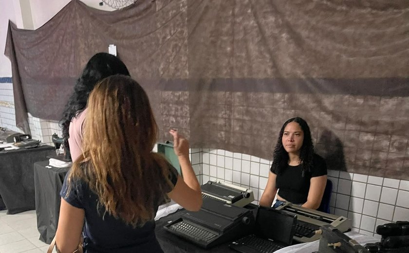 Exposição em escola estadual de Maceió resgata tecnologias que marcaram gerações